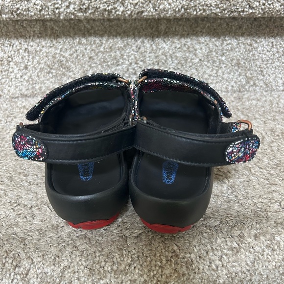 Wolky Rio Red Platform Sandal. Wearable Art. Sz 37/6.5 Comfort shoe. Colorful - Picture 4 of 10